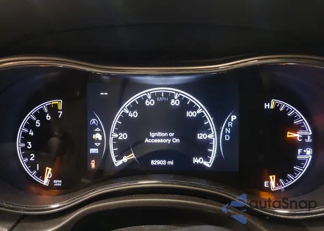 2018 Jeep Grand Cherokee Altitude 4X4 z USA, uszkodzony, nr VIN 1C4RJFAG0JC367127